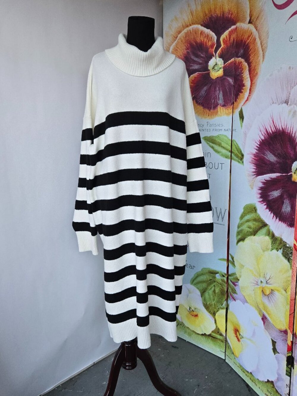 Nine West Black and White Stripe Turtleneck Sweater Dress Classic Autumn Winter